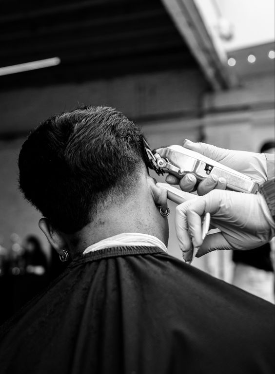 The Essentials of Male Grooming: A Guide to Looking and Feeling Your Best